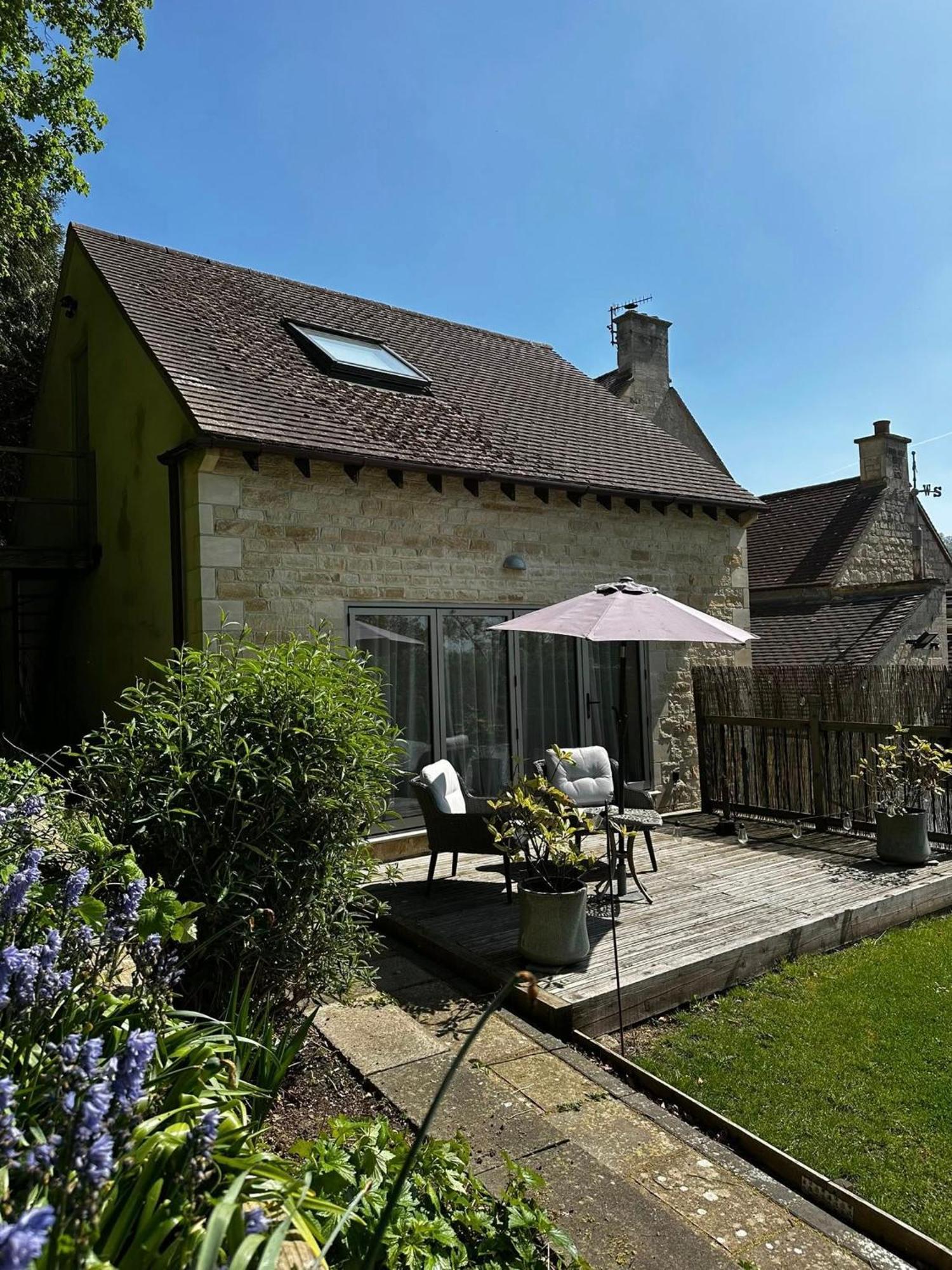 Cotswold Lodge Пейнсуик Экстерьер фото
